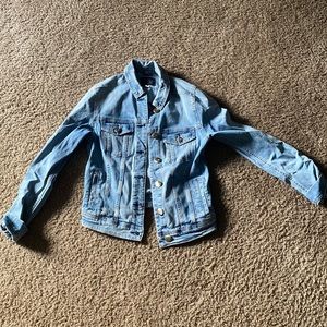 American eagle jean jacket. Worn a few times.
